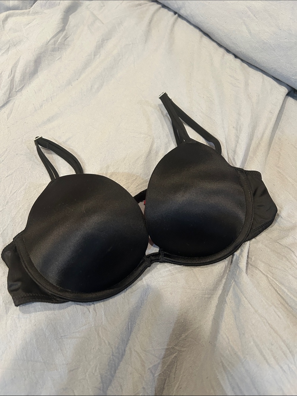 PINK Victoria's Secret Black Smooth Molded T-Shirt Bra
